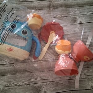 🎉S-HP🎉 10/$40 Digo Toys Musical Lights Tea Set